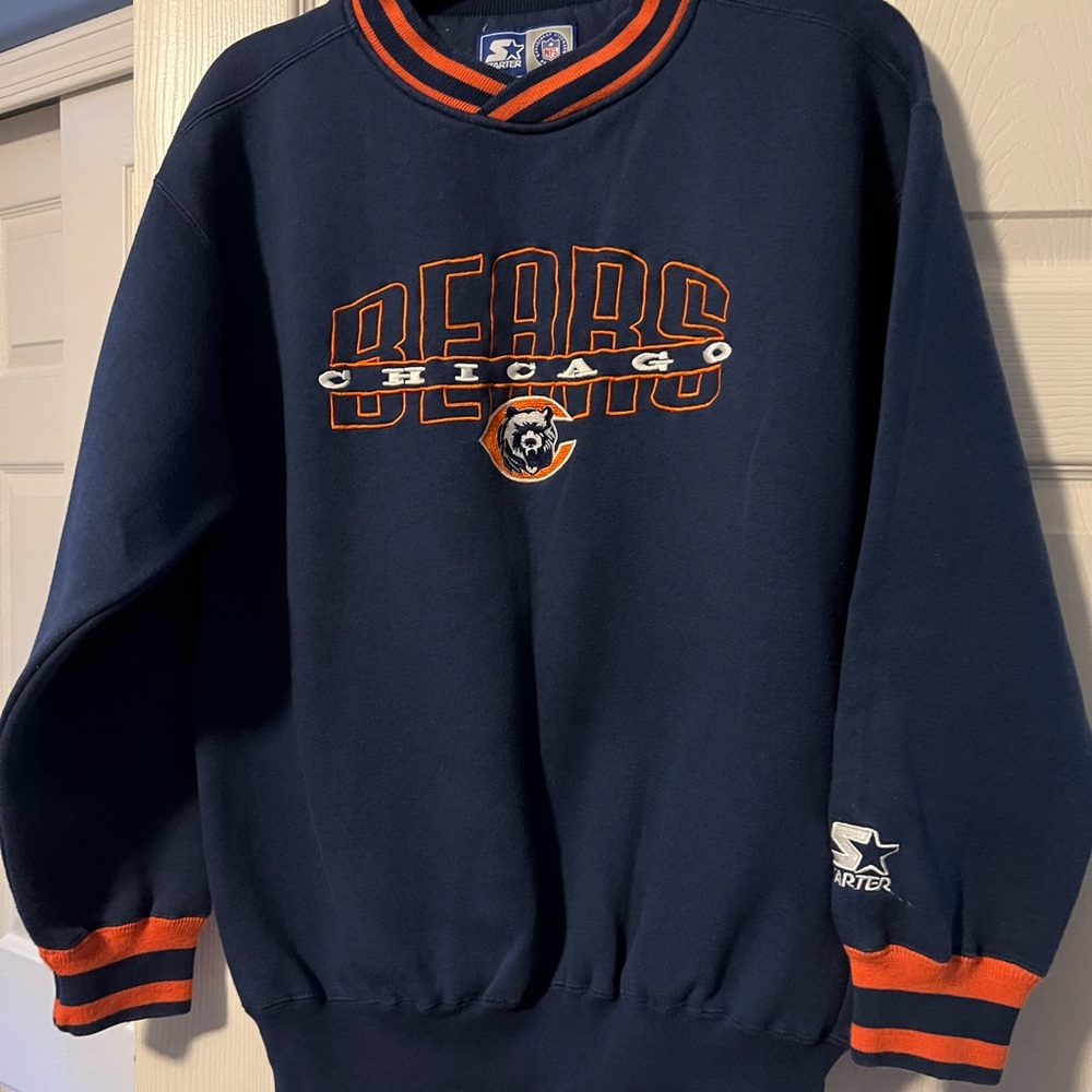 Chicago Bears sweatshirt in excellent condition. Navy with orange trim